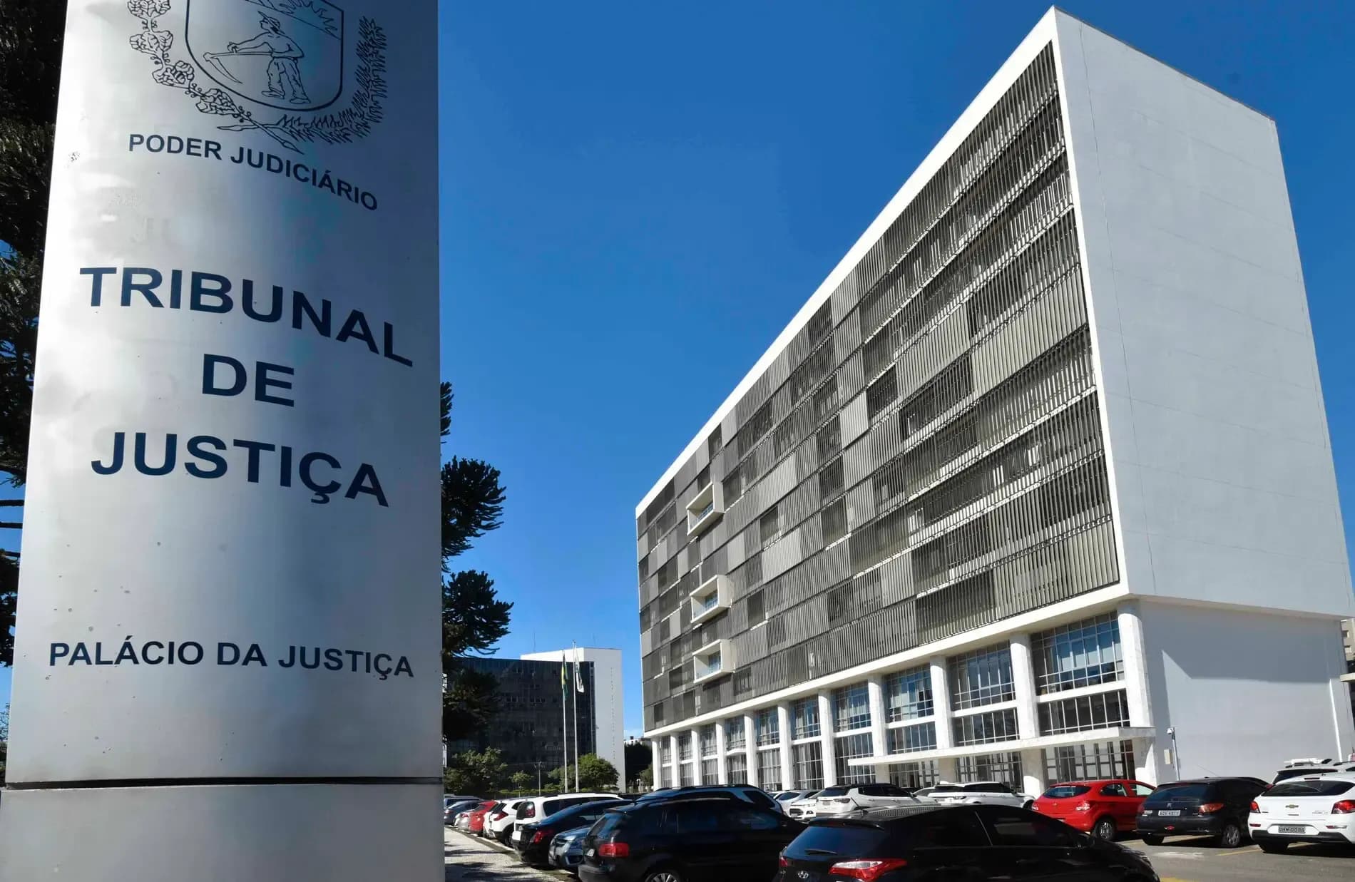 Concurso TJ PR 2026: salário de R$ 22 mil e FGV na disputa pela banca organizadora