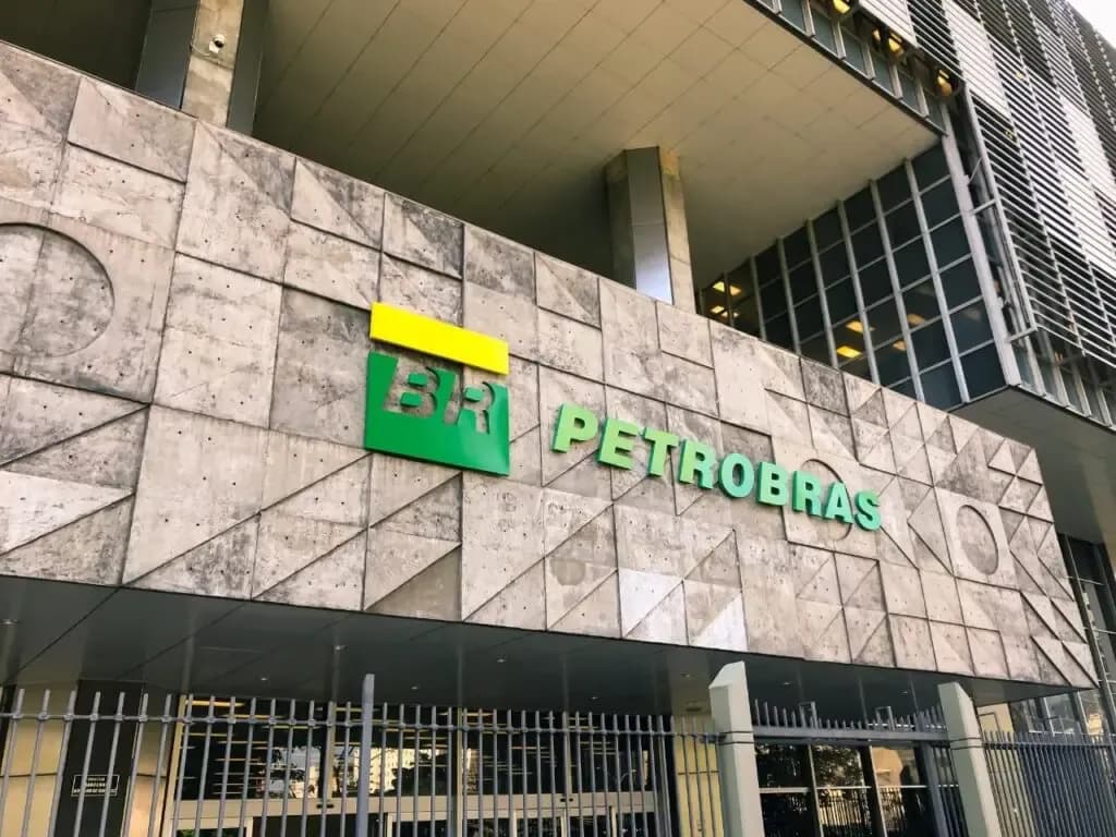 Concurso Petrobras 2026: vai ter vaga de nível médio não embarcado? A verdade que ninguém te conta